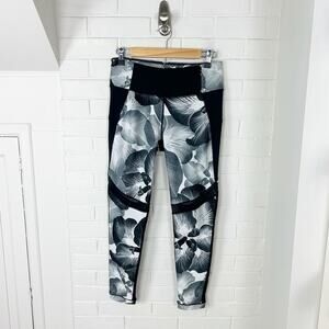 Calia by Carrie Underwood Dark Floral Mesh Athletic Leggings Size M